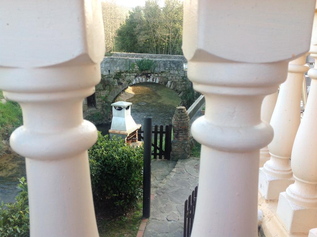Trisileja En Puente Romano Toñanes Dış mekan fotoğraf